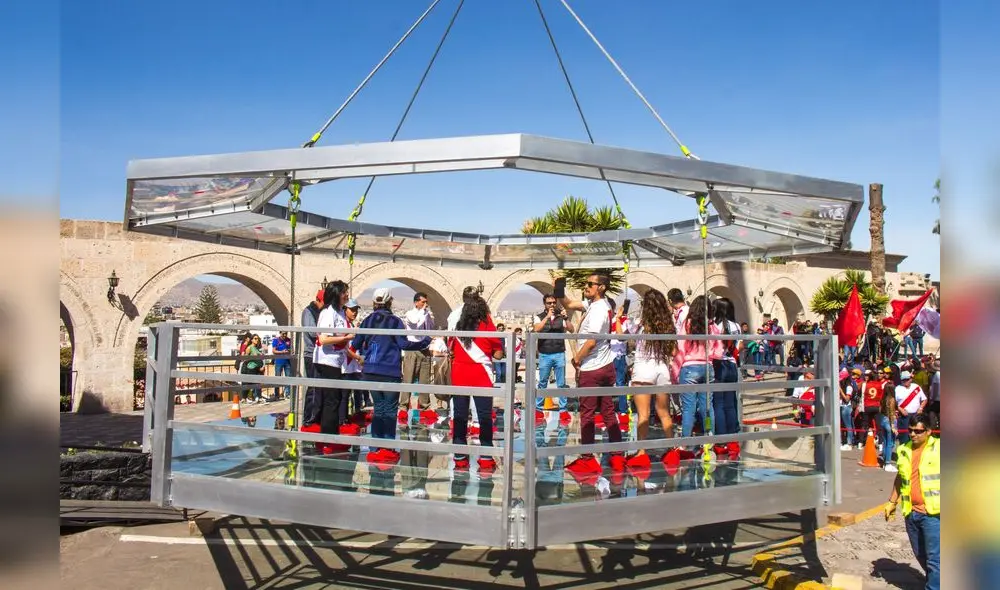 Mirador de cristal - Yanahuara (Arequipa) Mirador de cristal - Yanahuara (Arequipa)