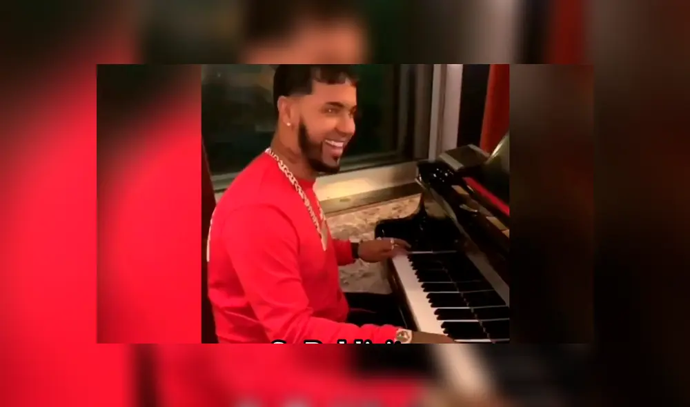 Anuel AA agita las redes sociales al tocar terrorífica canción en piano [VIDEO]