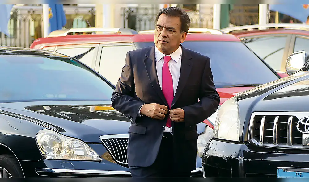 Velásquez no tiene derecho de antejuicio por ley a favor de Oviedo Velásquez no tiene derecho de antejuicio por ley a favor de Oviedo