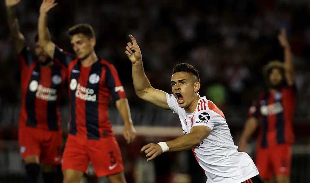 River Plate y San Lorenzo se enfrentan en el Monumental por la fecha 16 de la Superliga Argentina. | Foto: AFP River Plate y San Lorenzo se enfrentan en el Monumental por la fecha 16 de la Superliga Argentina. | Foto: AFP
