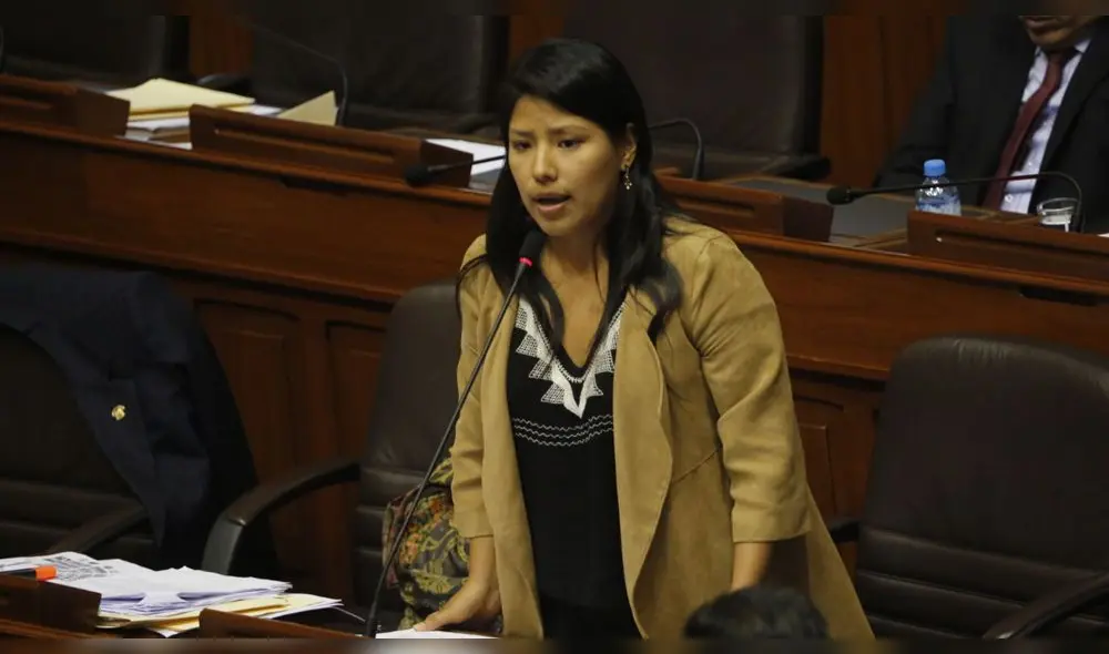 Huilca sobre suspensión de Lescano: "Las mujeres tenemos derecho a vivir libres de violencia"