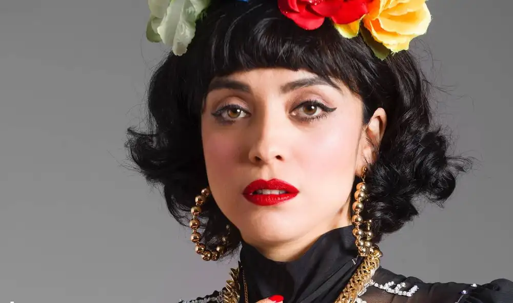 Mon Laferte y otros famosos internacionales se unieron al luto nacional. Foto: difusión Mon Laferte y otros famosos internacionales se unieron al luto nacional. Foto: difusión