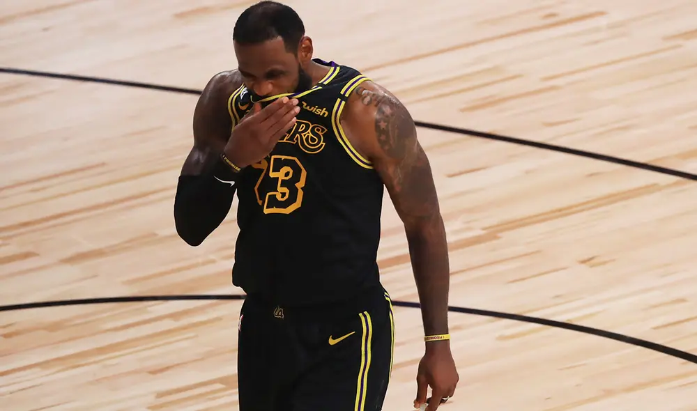 LeBron James hizo 40 puntos, pero Los Angeles Lakers igual perdieron con Miami Heat en el juego 5 de las Finales de NBA. Foto: AFP