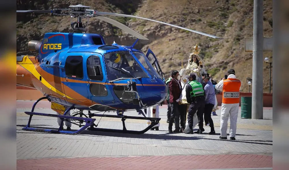 Autoridades acompañaron en el traslado de la virgen desde el su santuario en Polobaya. Autoridades acompañaron en el traslado de la virgen desde el su santuario en Polobaya.