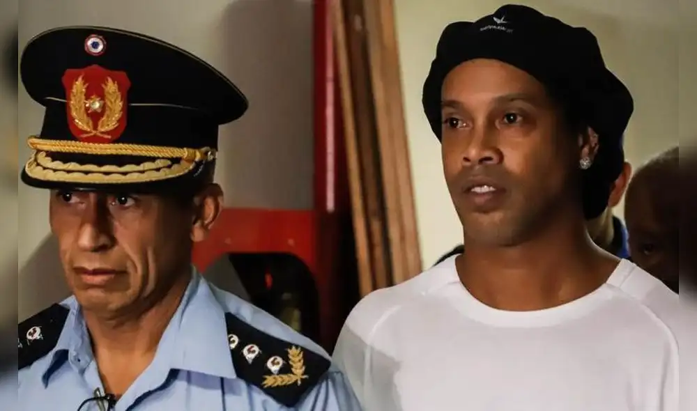 Ronaldinho lleva más de 10 días en prisión. Ronaldinho lleva más de 10 días en prisión.
