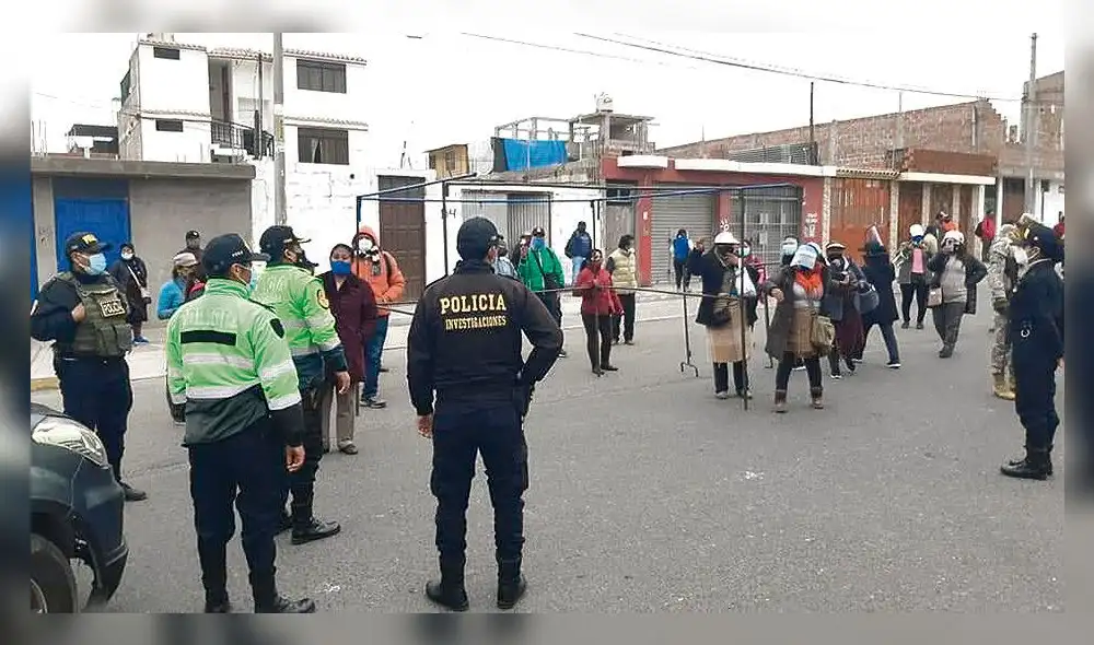 trabajo o salud. Vendedores llevan meses sin ingresos. trabajo o salud. Vendedores llevan meses sin ingresos.