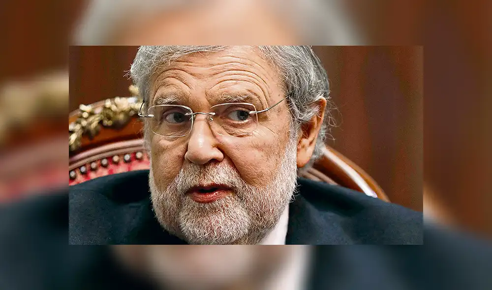 Al pleno. Ernesto Blume anuncia que la próxima semana se vería hábeas corpus de Keiko Fujimori. Al pleno. Ernesto Blume anuncia que la próxima semana se vería hábeas corpus de Keiko Fujimori.