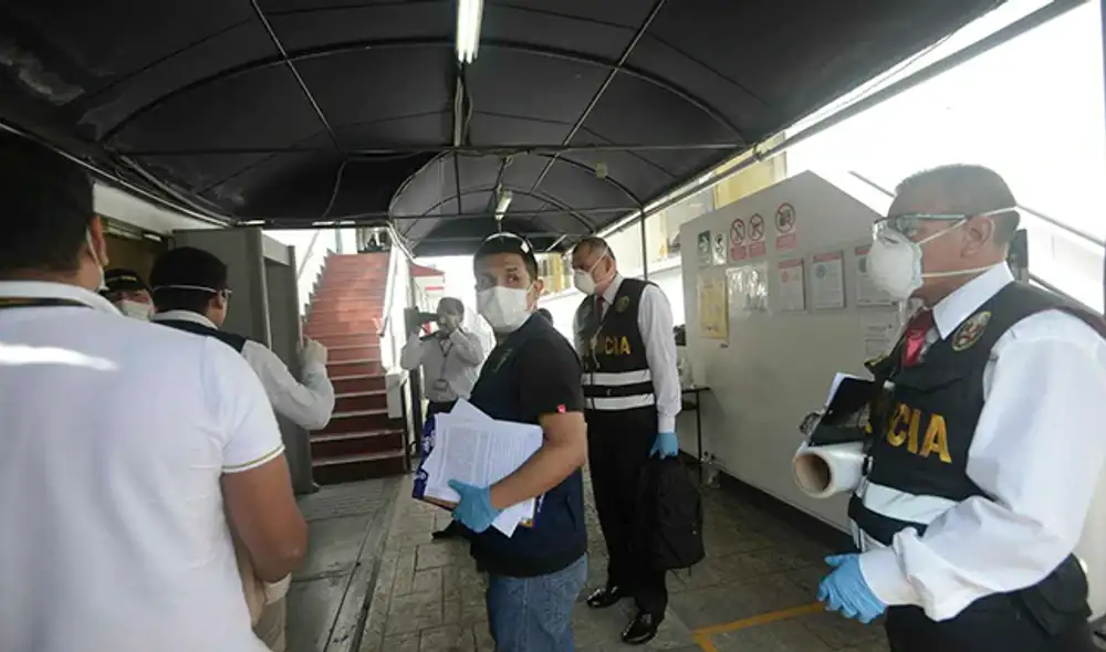 Personal del Ministerio Público acudió el 8 de mayo a la sede de la Contraloría para recabar información. (Foto: J. Quispe) Personal del Ministerio Público acudió el 8 de mayo a la sede de la Contraloría para recabar información. (Foto: J. Quispe)