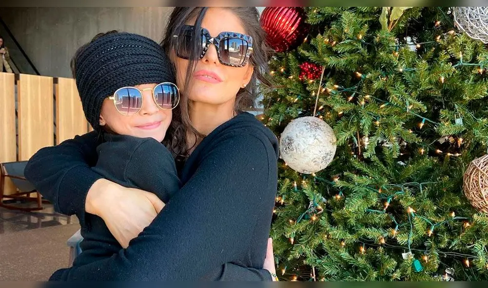 Marian Lorette de León logró conocer a  Ana Bárbara, una de sus cantantes favoritas. Foto: Instagram