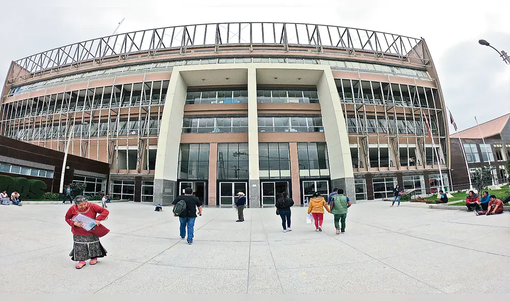 Alerta. Hospital Regional tiene serias deficiencias de equipos. Alerta. Hospital Regional tiene serias deficiencias de equipos.