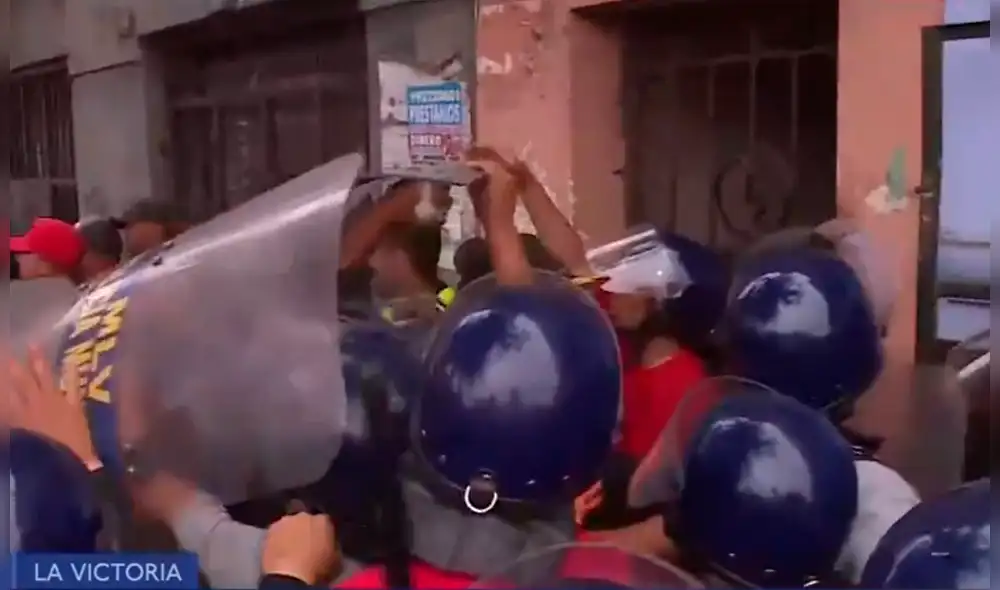 El alcalde Forsyth señaló que los operativos continuarán en los próximos días. (Foto: Captura video) El alcalde Forsyth señaló que los operativos continuarán en los próximos días. (Foto: Captura video)