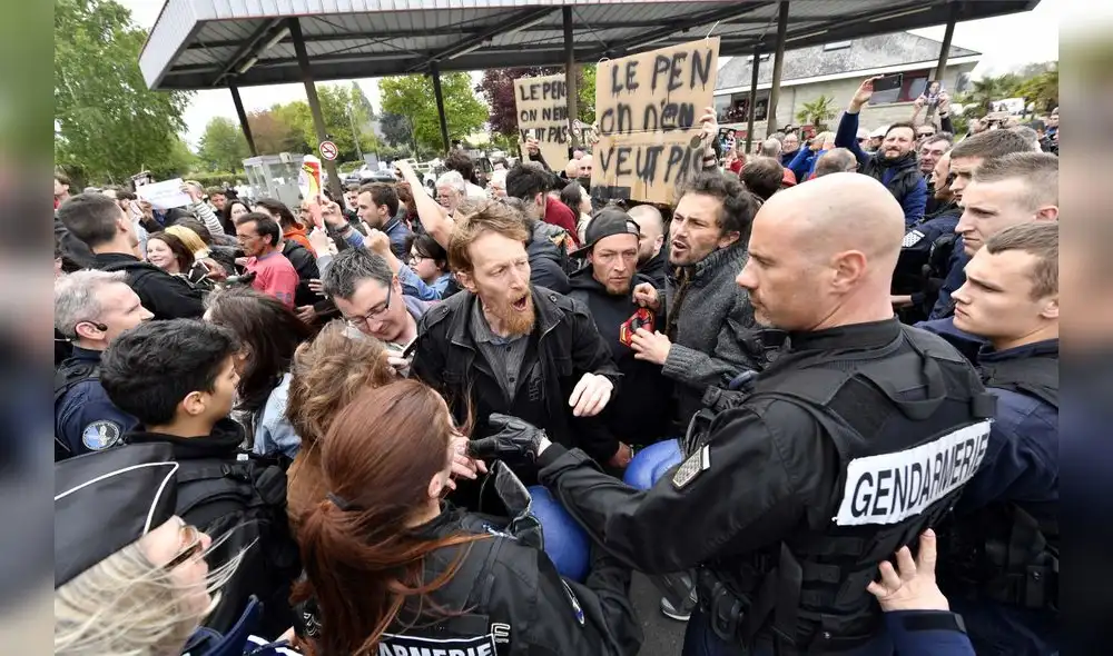 Francia: Le Pen usa el estilo Trump para alcanzar a Macron 