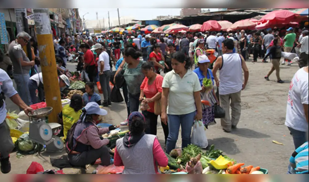La tasa de informalidad laboral mejoró en 15 de las 25 regiones en el 2017 La tasa de informalidad laboral mejoró en 15 de las 25 regiones en el 2017