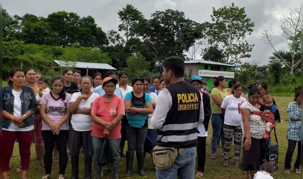 Dircote lleva mensaje de paz a comunidades que sufrieron la violencia terrorista en Huánuco Dircote lleva mensaje de paz a comunidades que sufrieron la violencia terrorista en Huánuco