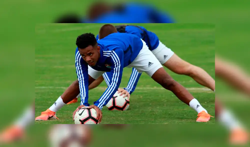 Claudio Vivas explicó la no titularidad de Nilson Loyola. Foto: Twitter