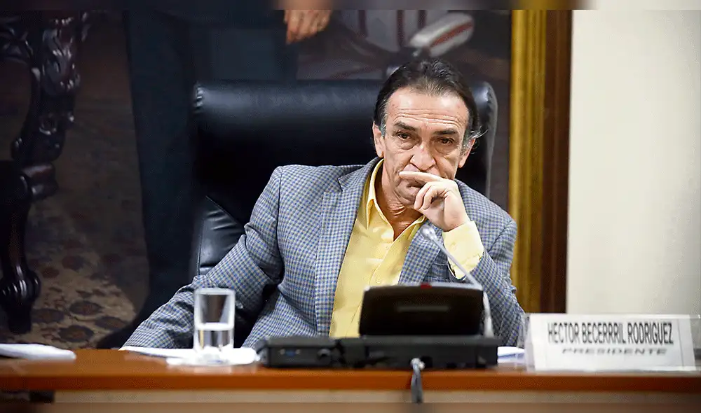 Alcalde denuncia a Héctor Becerril de tráfico de influencias Alcalde denuncia a Héctor Becerril de tráfico de influencias