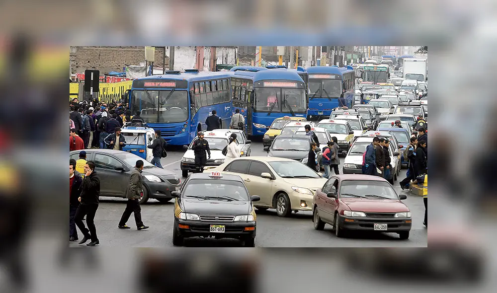 Evalúan restringir uso de autos en función del número de placa