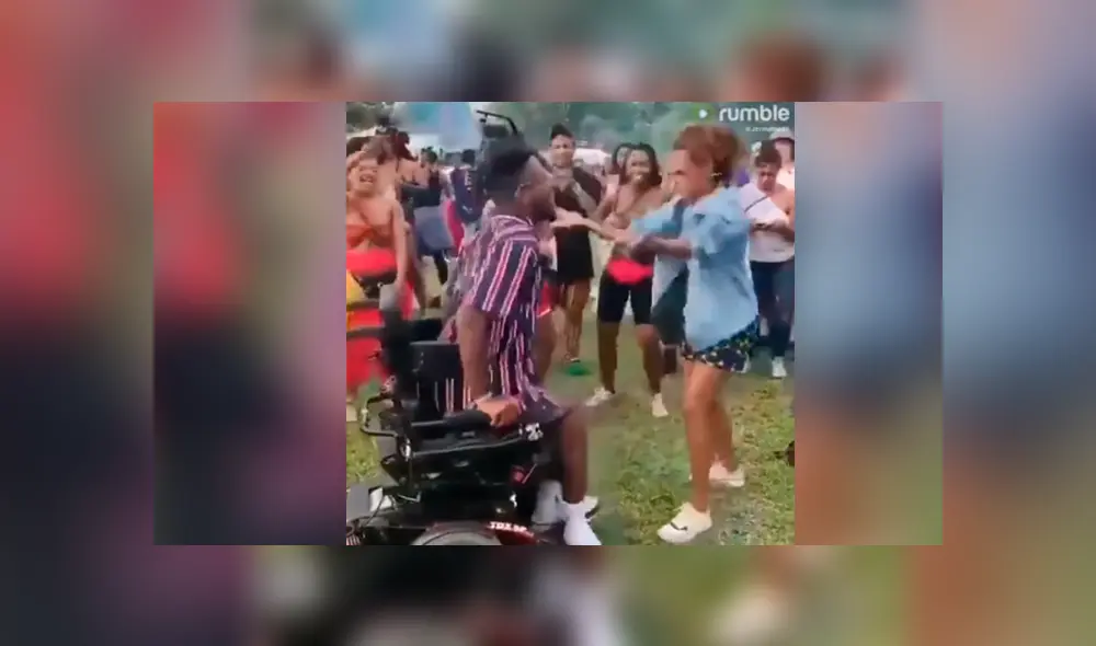 YouTube viral: chico baila reggaetón en su silla de ruedas y se roba el show en festival de música YouTube viral: chico baila reggaetón en su silla de ruedas y se roba el show en festival de música