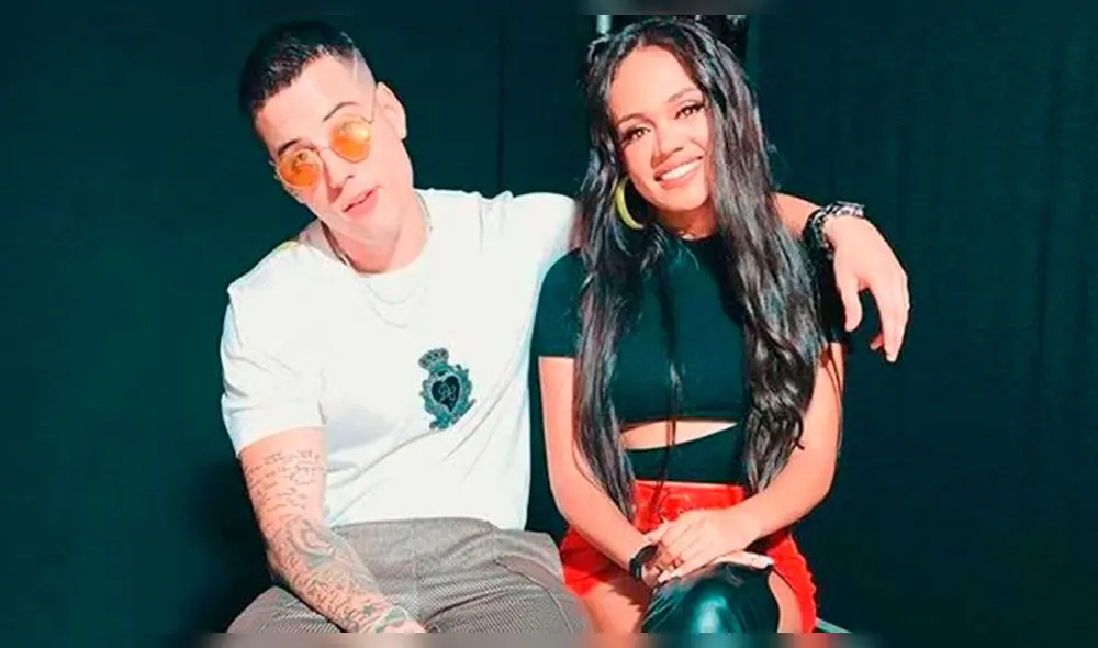 El cubano se le declaró a la joven cantante durante la gala del programa El cubano se le declaró a la joven cantante durante la gala del programa