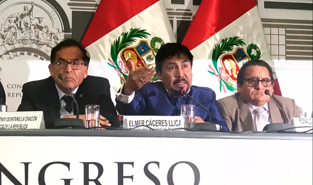 Elmer Cáceres en el Congreso. Foto: Sergio Sanabria. Elmer Cáceres en el Congreso. Foto: Sergio Sanabria.