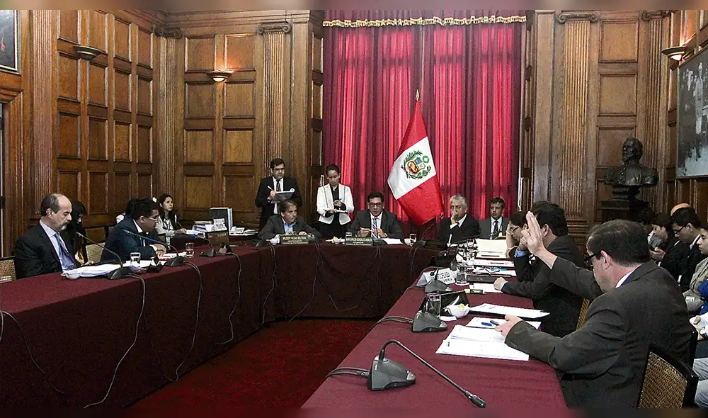 A través de la  Comisión de Ética, Keiko Fujimori busca recuperar curules