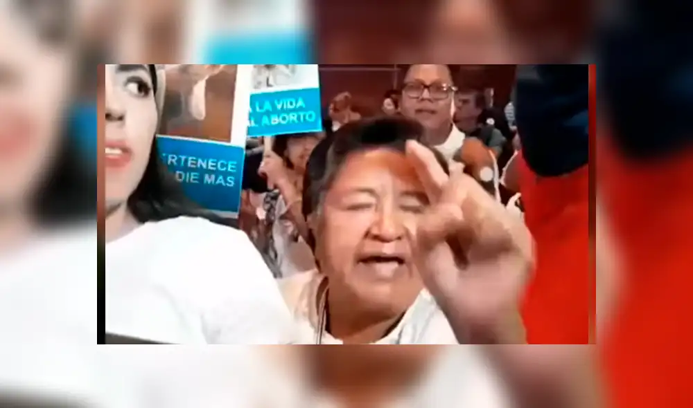 Mujer lanzó insólita advertencia tras enterarse de la legalización el aborto en el estado de Oaxaca, México. Mujer lanzó insólita advertencia tras enterarse de la legalización el aborto en el estado de Oaxaca, México.