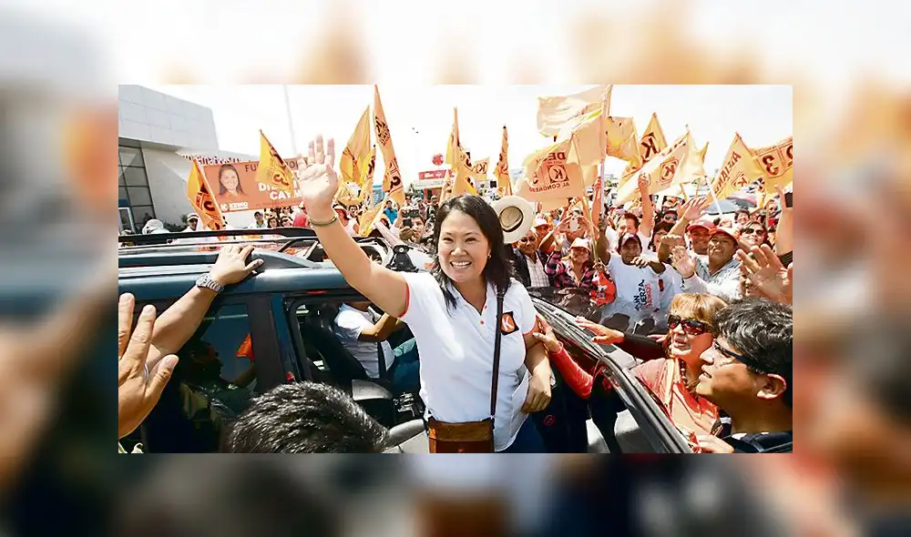 KEIKO FUJIMORI 
LLEGADA DE LA CANDIDATA A LA PRESIDENCIA DEL PERU A AREQUIPA 