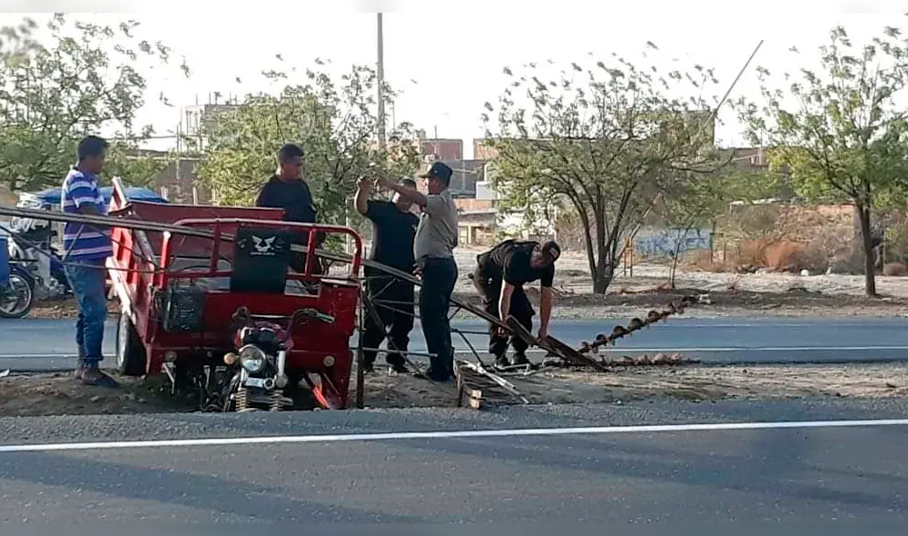 Pasajeros fueron trasladado a clínica de Sullana. Pasajeros fueron trasladado a clínica de Sullana.