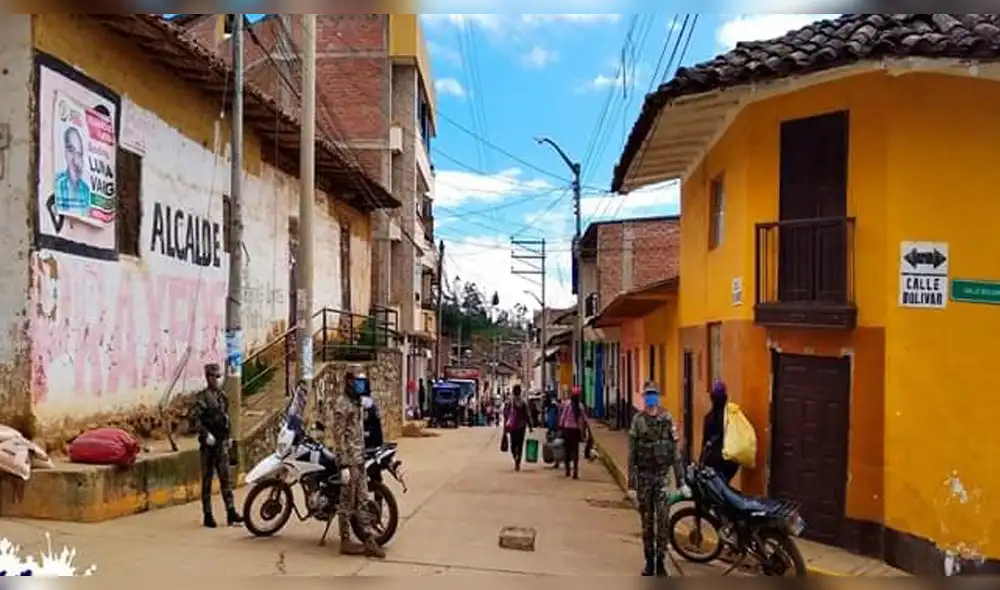 Ejército Peruano, Policía Nacional, Serenazgo y agentes de la Policía Municipal, custodian el lugar. Ejército Peruano, Policía Nacional, Serenazgo y agentes de la Policía Municipal, custodian el lugar.