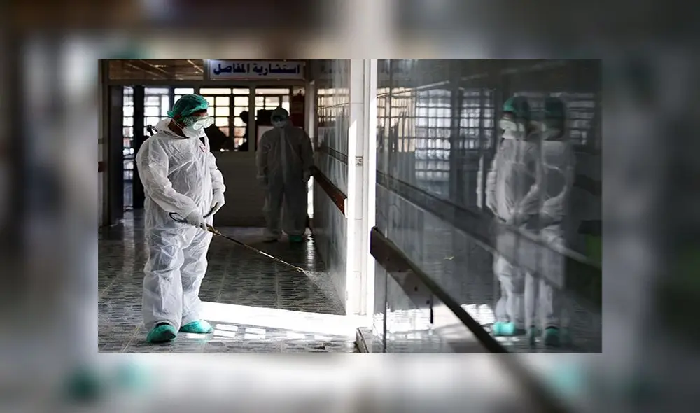 Este jueves en Irak rociaron desinfectante en la capital (Bagdad) para prevenir la enfermedad COVID-19. Foto: EFE Este jueves en Irak rociaron desinfectante en la capital (Bagdad) para prevenir la enfermedad COVID-19. Foto: EFE