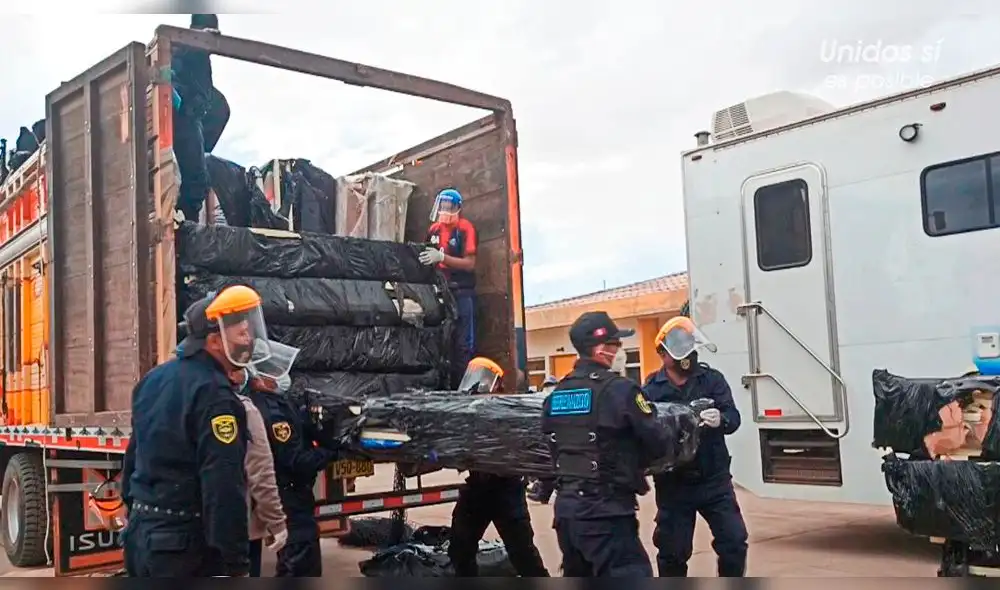 Camas serán destinadas al Hospital Carlos Monge Medrano. Camas serán destinadas al Hospital Carlos Monge Medrano.