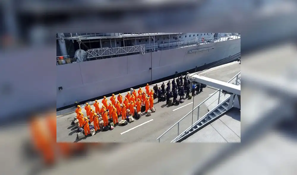 Marina de Guerra del Perú lleva ayuda a damnificados