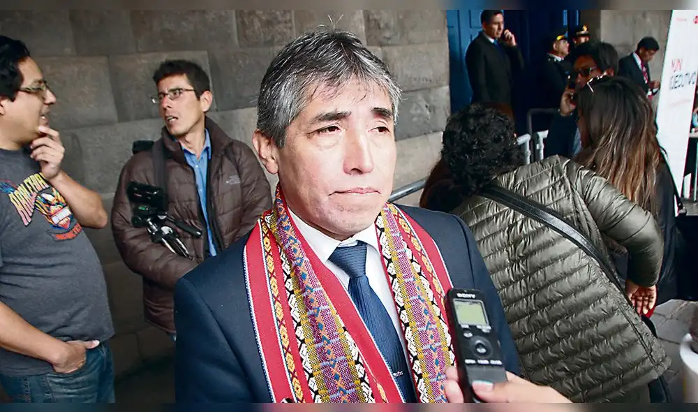 Militante. Aprista Miguel Cabrera rechaza a Múlder. Militante. Aprista Miguel Cabrera rechaza a Múlder.