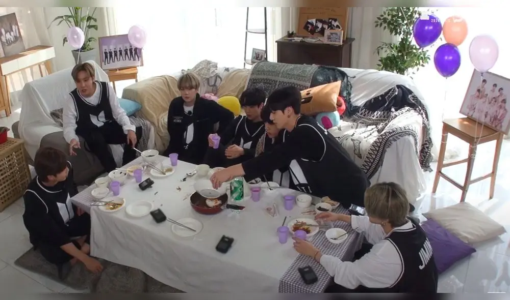 Desliza para ver más fotos de BTS en el FESTA 2020. Créditos: Bangtan TV