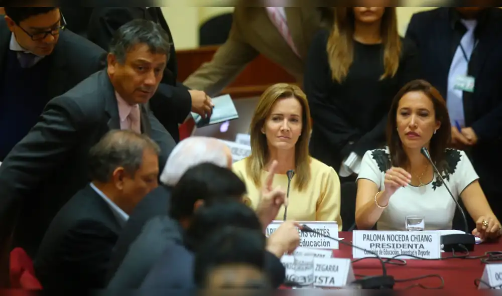 Frente Amplio inició recolección de firmas para interpelar a ministra Martens