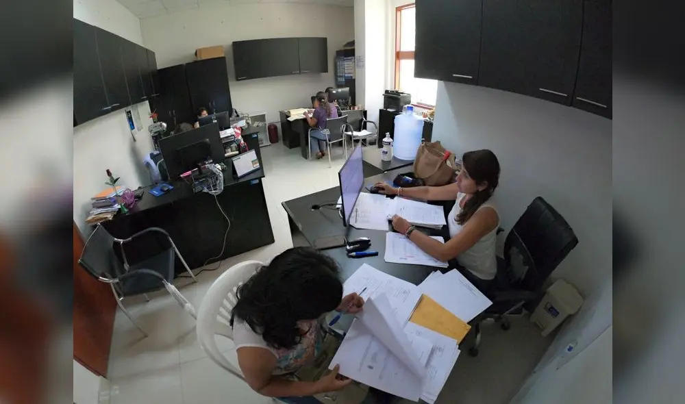 Muchas tareas administrativas se podrán seguir haciendo desde casa. Foto: Archivo de La República.