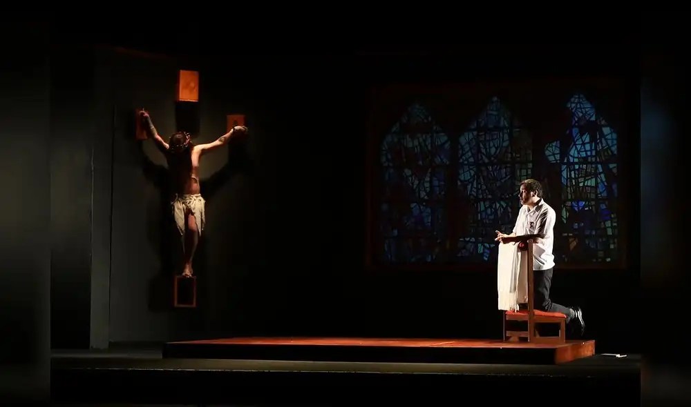 ESCENA DE LA OBRA TEATRAL  RESPIRA   2019