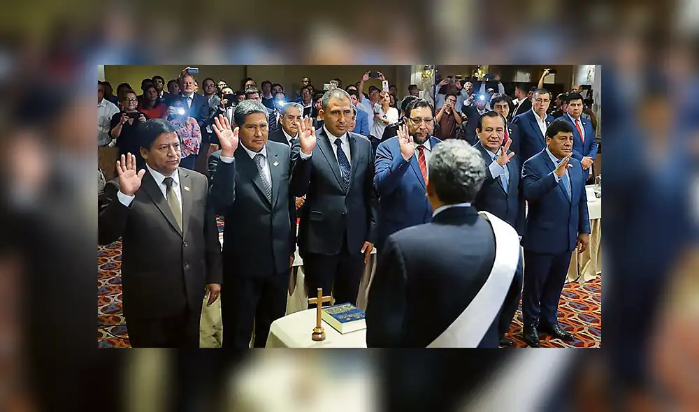 Representación. Gobernadores regionales exigen elegir magistrados probos e intachables. Representación. Gobernadores regionales exigen elegir magistrados probos e intachables.