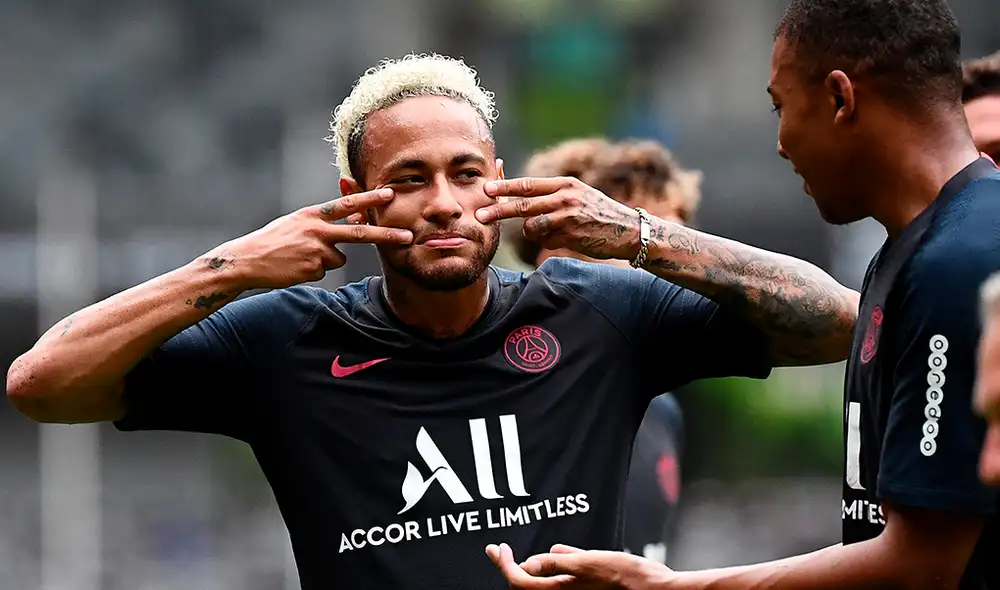 El futbolista brasileño evitó saludar al director deportivo del PSG cuando el equipo se preparaba en China para disputar la final de la Supercopa de Francia.