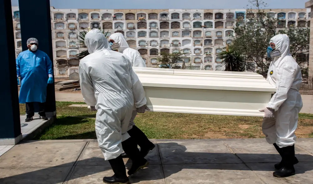 Pacientes fallecidos por COVID-19 son inhumados o cremados, según disposición del Minsa. Foto: Michael Ramón/La República Pacientes fallecidos por COVID-19 son inhumados o cremados, según disposición del Minsa. Foto: Michael Ramón/La República