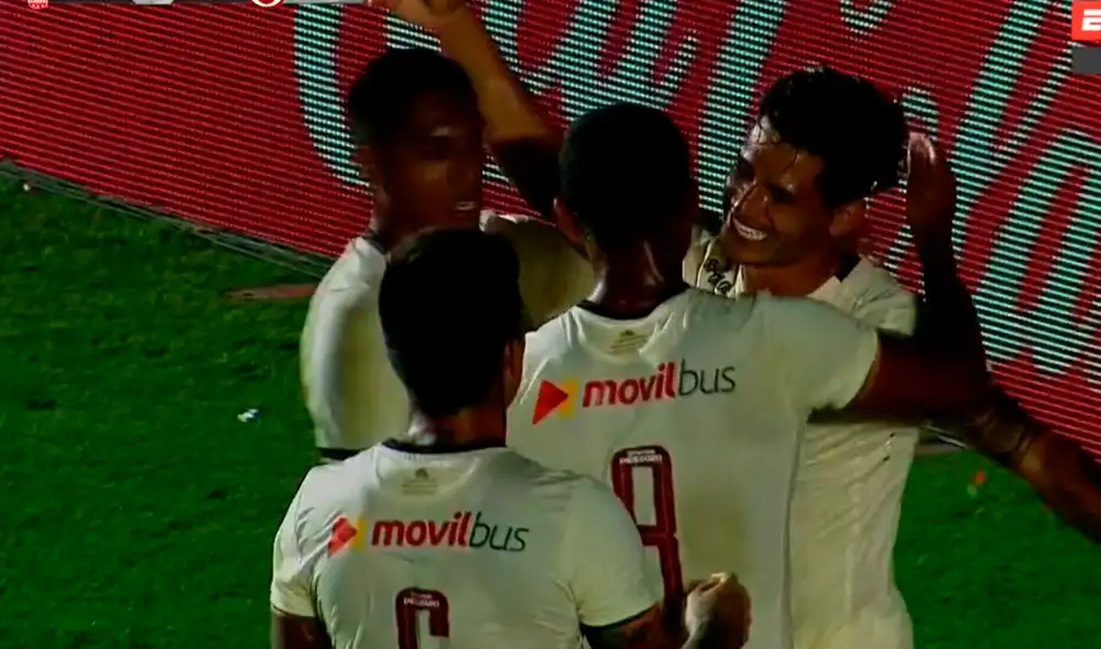 Jonathan Dos Santos marcó el primer gol del Universitario vs. Huracán por un amistoso internacional en Argentina. | Foto: ESPN 2 Jonathan Dos Santos marcó el primer gol del Universitario vs. Huracán por un amistoso internacional en Argentina. | Foto: ESPN 2