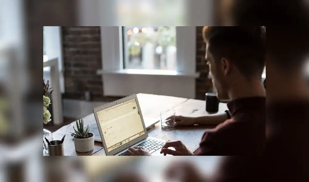 En Reino Unido buscan impulsar el teletrabajo ante una infección por coronavirus, incluido en el caso de los ciudadanos que no tengan los recursos para hacerlo. Foto: difusión En Reino Unido buscan impulsar el teletrabajo ante una infección por coronavirus, incluido en el caso de los ciudadanos que no tengan los recursos para hacerlo. Foto: difusión