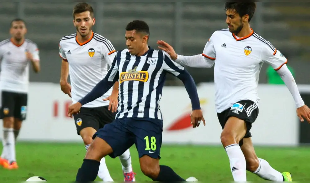 Israel Kahn vistió la camiseta blanquiazul en la temporada 2014. Foto: Libero