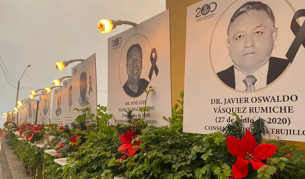 CMP homenajea a galenos que dieron su vida luchando contra la COVID-19. Foto: Raúl Egusquiza - URPI