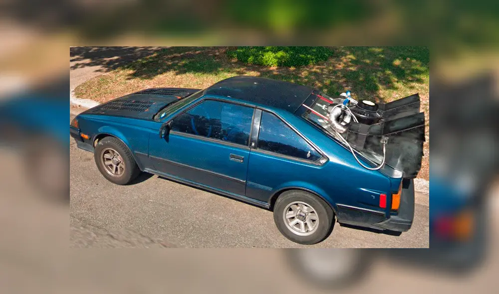 Google Maps: auto de la película 'Volver al Futuro' es fotografiado estacionado en solitaria calle
