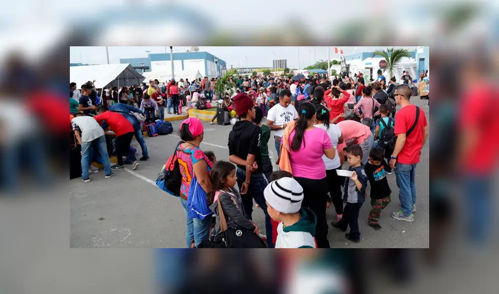 Venezolanos en la frontera de Perú. Foto: EFE. Venezolanos en la frontera de Perú. Foto: EFE.