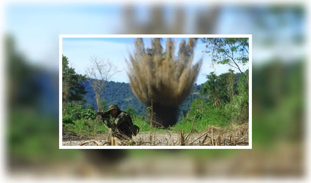 Policía destruye dos pistas clandestinas utilizadas por narcotraficantes en el VRAEM Policía destruye dos pistas clandestinas utilizadas por narcotraficantes en el VRAEM