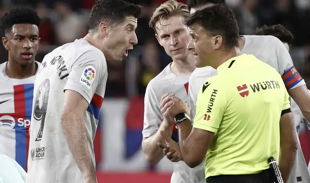 Robert Lewandowski es el goleador de la presente temporada en LaLiga Santander. Foto: EFE