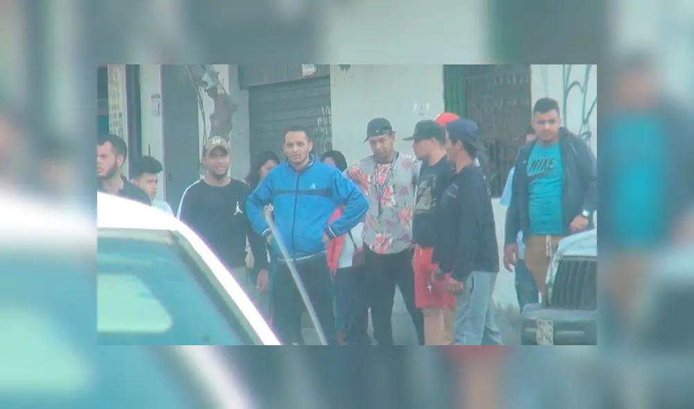 Según la subgerente de Fiscalización de Surco, los extranjeros los esperaron en grupo para agredirlos luego que se dieran cuenta que llevaban a cabo el operativo. (Foto: Municipalidad de Surco) Según la subgerente de Fiscalización de Surco, los extranjeros los esperaron en grupo para agredirlos luego que se dieran cuenta que llevaban a cabo el operativo. (Foto: Municipalidad de Surco)