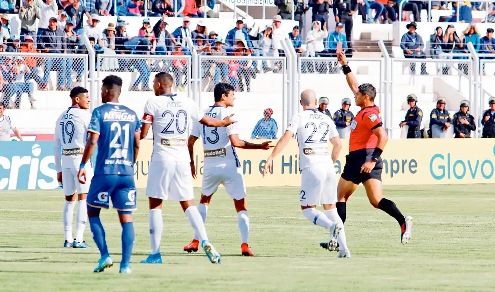 Alianza Lima presentará reclamo a FPF por designación de terna arbitral extranjera para la final.